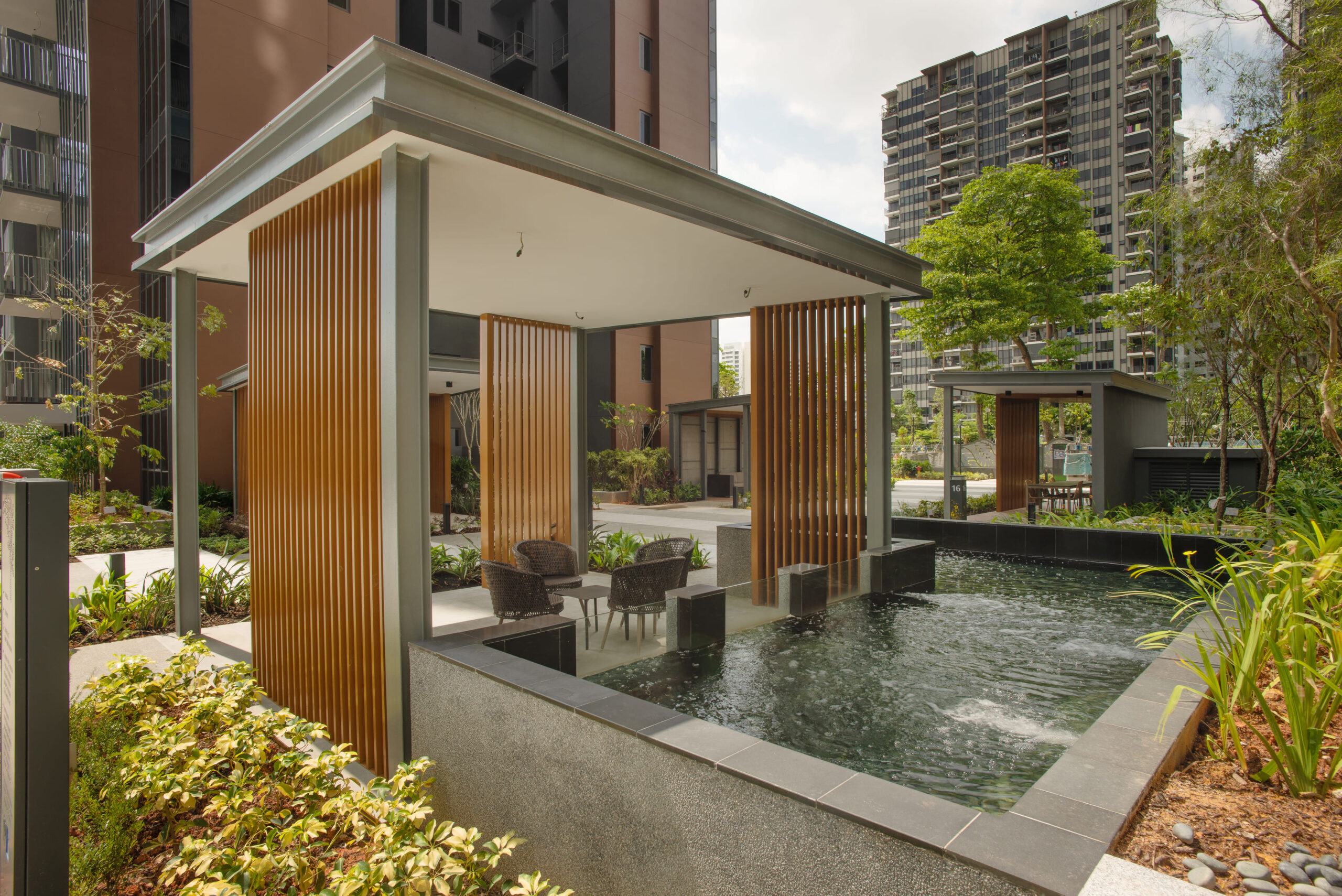 ParcBotannia_Koi Pavilion